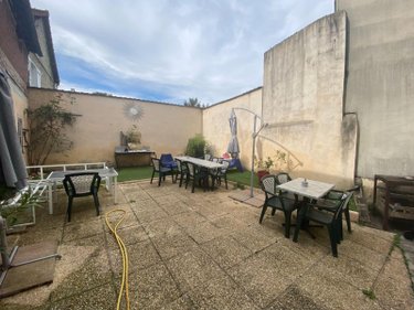 Fonds et murs commerciaux a vendre Chartres 28000 Eure-et-Loir 92 m2  248400 euros
