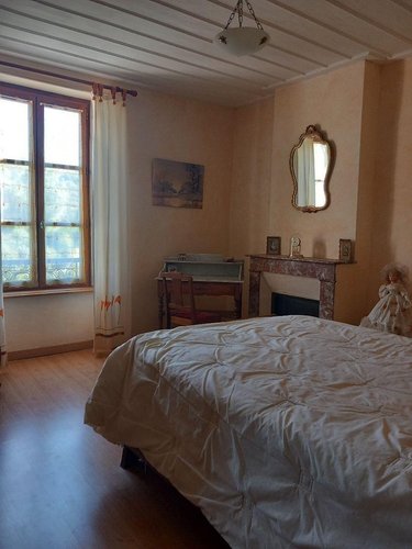 Maison a vendre Peyrusse 15170 Cantal 155 m2 5 pièces 85000 euros