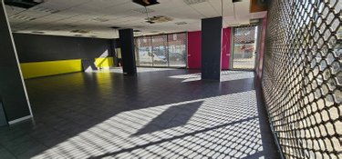 Fonds et murs commerciaux a vendre Dunkerque 59140 Nord 266 m2  330000 euros
