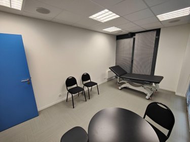 Location fonds et murs commerciaux Bruz 35170 Ille-et-Vilaine 45 m2  715 euros