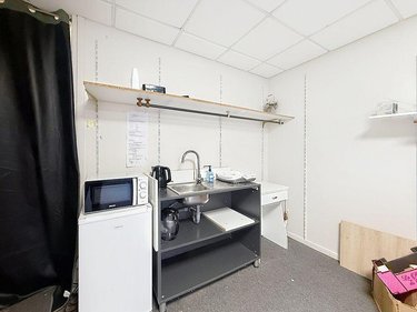 Fonds et murs commerciaux a vendre Hazebrouck 59190 Nord  136500 euros