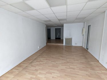 Location fonds et murs commerciaux Nogent-le-Rotrou 28400 Eure-et-Loir 60 m2  1125 euros