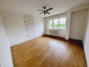 Immeuble a vendre Ussel 19200 Corrèze 360 m2  322400 euros