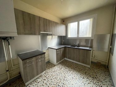 Immeuble a vendre Ussel 19200 Corrèze 360 m2  322400 euros