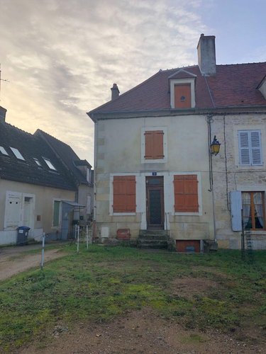 Maison a vendre Saint-Amand-Montrond 18200 Cher 91 m2 4 pièces 47000 euros