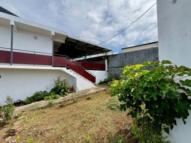 Maison a vendre La-Riviere 97421 Réunion 220 m2 11 pièces 555450 euros