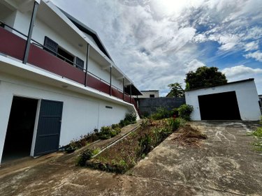 Maison a vendre La-Riviere 97421 Réunion 220 m2 11 pièces 555450 euros