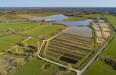 Terrains de loisirs bois etangs a vendre Lingé 36220 Indre 414345 m2  660000 euros