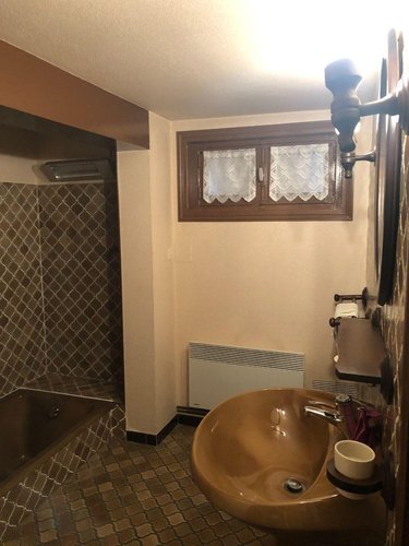 Maison a vendre Saint-Amand-Montrond 18200 Cher 137 m2 5 pièces 137200 euros