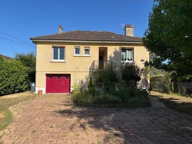 Maison a vendre Saint-Amand-Montrond 18200 Cher 137 m2 5 pièces 137200 euros