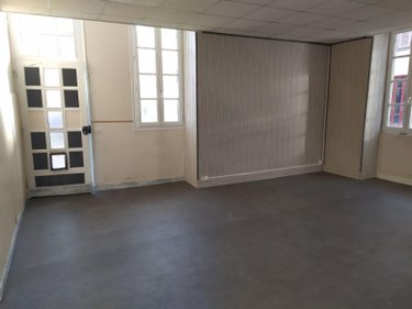 Immeuble a vendre Chantelle 03140 Allier 295 m2  175000 euros