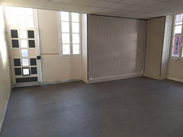 Immeuble a vendre Chantelle 03140 Allier 290 m2  195000 euros