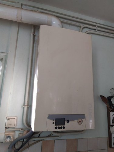 Immeuble a vendre Chantelle 03140 Allier 290 m2  195000 euros