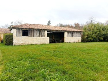 propriete a vendre Chambon 17290 Charente-Maritime 243 m2 8 pièces 457600 euros