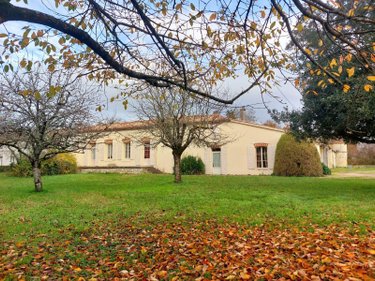propriete a vendre Chambon 17290 Charente-Maritime 243 m2 8 pièces 457600 euros