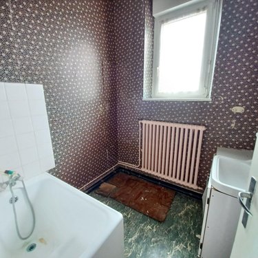 Immeuble a vendre Plouénan 29420 Finistère 208 m2  134400 euros