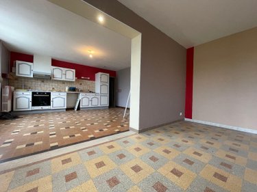 Location maison Neuville-sur-Sarthe 72190 Sarthe 81 m2  870 euros