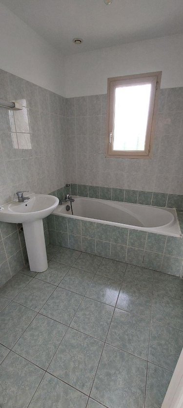 Location maison Saint-Germain-des-Prés 49170 Maine-et-Loire 76 m2 5 pièces 785 euros