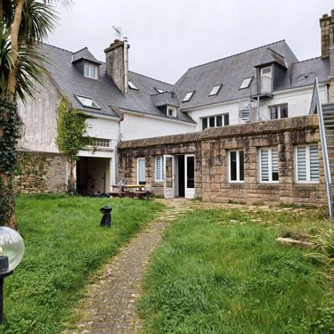 Immeuble a vendre Saint-Pol-de-Léon 29250 Finistère 586 m2  519000 euros