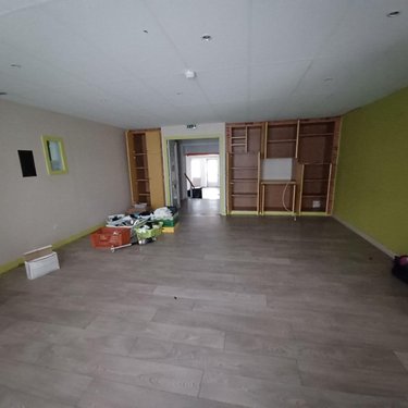 Immeuble a vendre Saint-Pol-de-Léon 29250 Finistère 586 m2  519000 euros