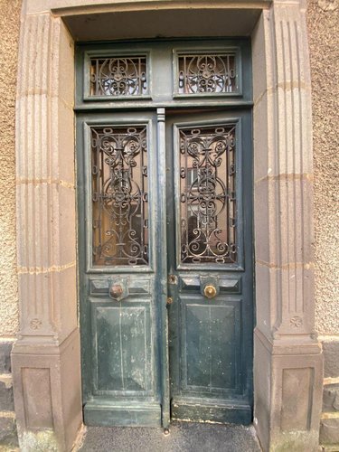 Immeuble a vendre Mauriac 15200 Cantal  328000 euros