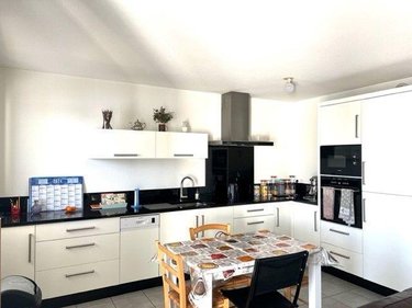 Appartement a vendre Bruges 33520 Gironde 63 m2 3 pièces 235000 euros