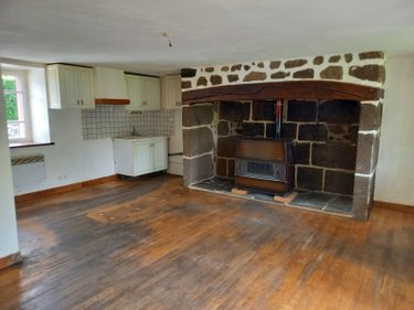 Maison a vendre Vic-sur-Cère 15800 Cantal 106 m2  138300 euros