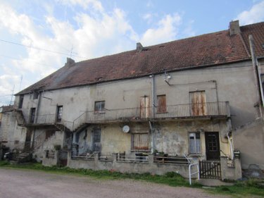 Immeuble a vendre Écuisses 71210 Saône-et-Loire 300 m2  26500 euros
