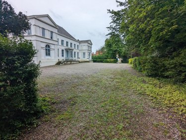 propriete a vendre Bergues 59380 Nord 1362 m2 20 pièces 927000 euros