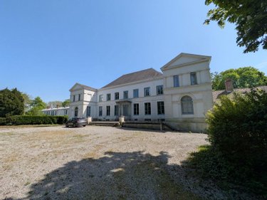 propriete a vendre Bergues 59380 Nord 1362 m2 20 pièces 927000 euros