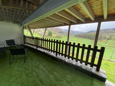 Fonds et murs commerciaux a vendre Le Falgoux 15380 Cantal  660000 euros