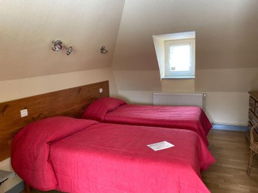 Fonds et murs commerciaux a vendre Le Falgoux 15380 Cantal  660000 euros