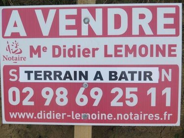 Terrain a batir a vendre Saint-Vougay 29440 Finistère 900 m2  37100 euros