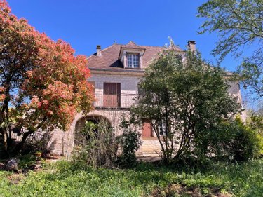 Maison a vendre Lacapelle-Marival 46120 Lot 300 m2 9 pièces 229600 euros