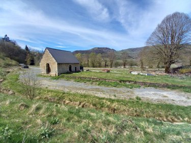 Divers a vendre Thiézac 15800 Cantal 70 m2  53000 euros