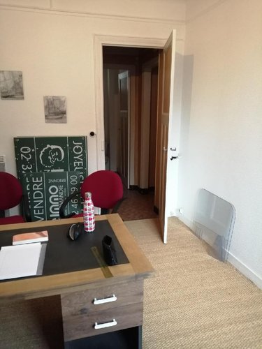 Immeuble a vendre Brionne 27800 Eure 100 m2  88922 euros