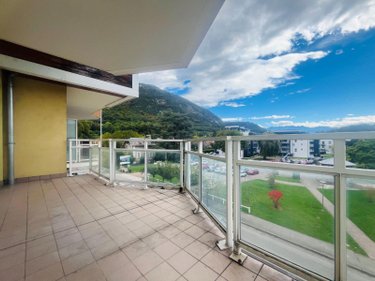 Appartement a vendre Challes-les-Eaux 73190 Savoie 79 m2 3 pièces 299000 euros