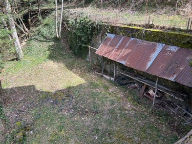 Immeuble a vendre Condat 15190 Cantal 344 m2  28000 euros