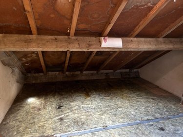 Immeuble a vendre Condat 15190 Cantal 344 m2  28000 euros