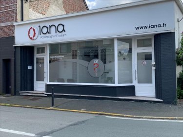 Fonds et murs commerciaux a vendre Caëstre 59190 Nord 102 m2  163000 euros