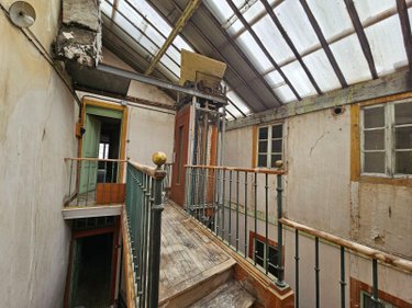 Immeuble a vendre Saint-Amour 39160 Jura 238 m2  64800 euros
