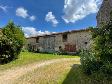 propriete a vendre Saint Maurice Étusson 79150 Deux-Sèvres 196 m2 7 pièces 301912 euros