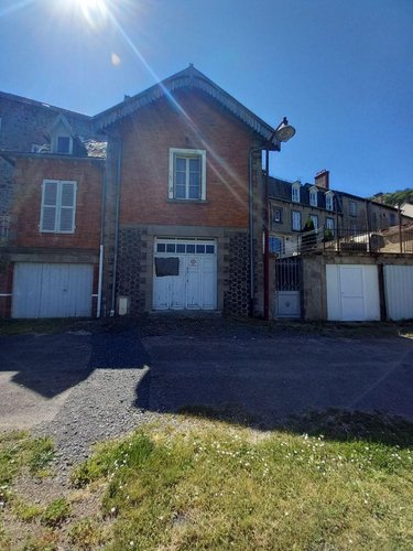 Divers a vendre Neussargues en Pinatelle 15170 Cantal 30 m2  21000 euros