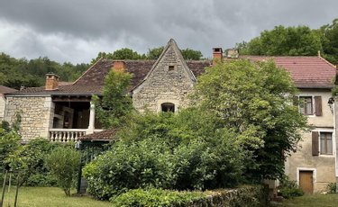 Maison a vendre Gourdon 46300 Lot 158 m2 8 pièces 105000 euros
