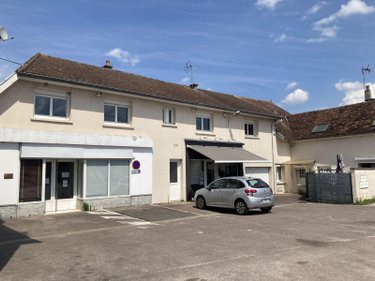 Immeuble a vendre Saint-Parres-lès-Vaudes 10260 Aube 265 m2  240000 euros