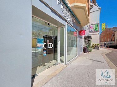 Fonds et murs commerciaux a vendre Tournus 71700 Saône-et-Loire 56 m2  70000 euros