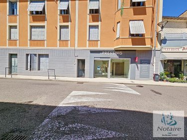 Fonds et murs commerciaux a vendre Tournus 71700 Saône-et-Loire 56 m2  70000 euros