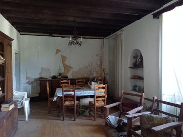 Maison a vendre Vic-sur-Cère 15800 Cantal 216 m2 7 pièces 28000 euros