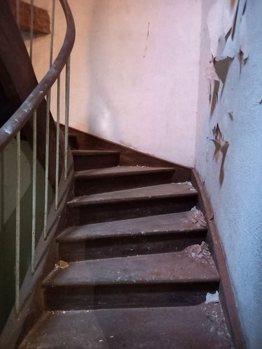 Maison a vendre Vic-sur-Cère 15800 Cantal 216 m2 7 pièces 28000 euros