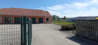 Fonds et murs commerciaux a vendre Saints-Geosmes 52200 Haute-Marne 66 m2  95000 euros